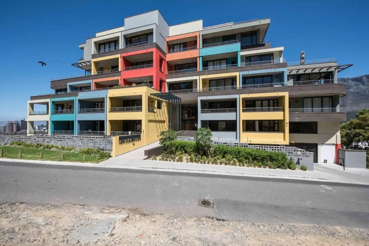 Spectacular Modern Apartment In Vibrant Bokaap Cape Town