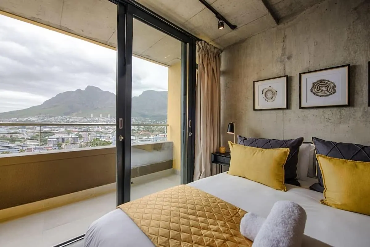 Spectacular Modern Apartment In Vibrant Bokaap Cape Town