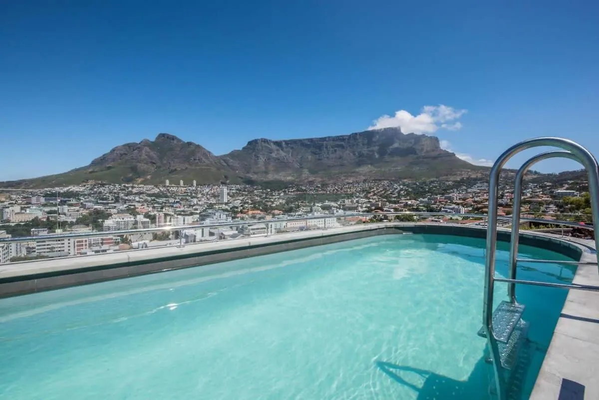 Spectacular Modern Apartment In Vibrant Bokaap Cape Town