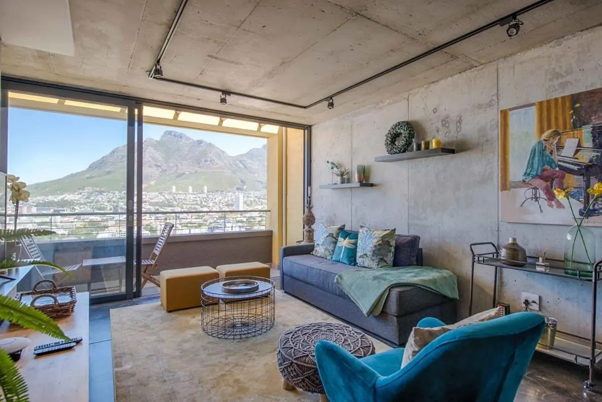 Spectacular Modern Apartment In Vibrant Bokaap Cape Town